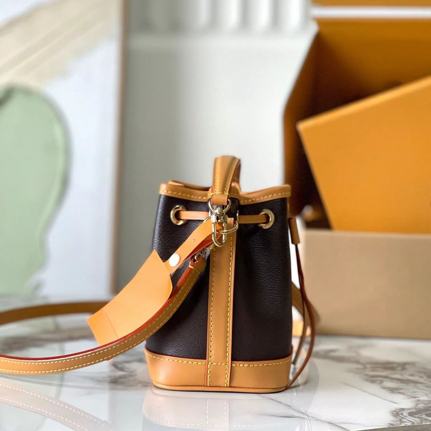 Monogram Canvas Mini Bucket Ha - Tote Bag Leather Monogram ulasan dan harga