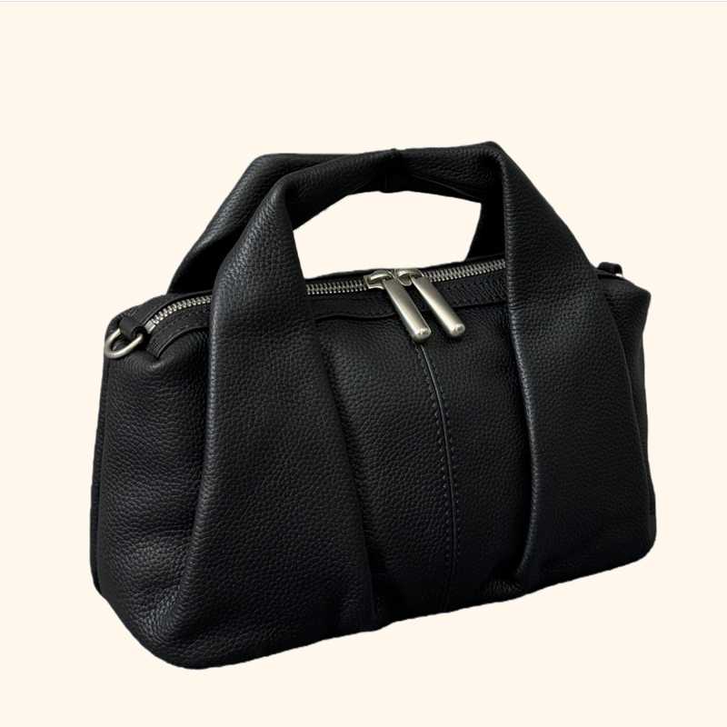 Custom Initials Leather Pillow - Luxury Bags Japan ulasan dan harga